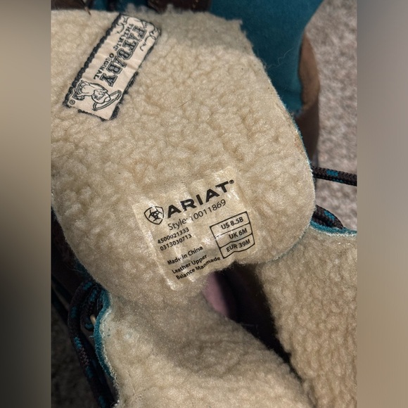 Brand New - Ariat Fatbaby Summit Women’s lace up winter boot - Picture 2 of 11